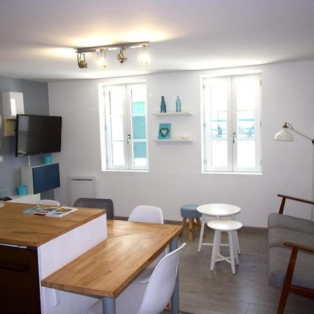 Cosy Apartment In The Center Of Ла-Флот Экстерьер фото
